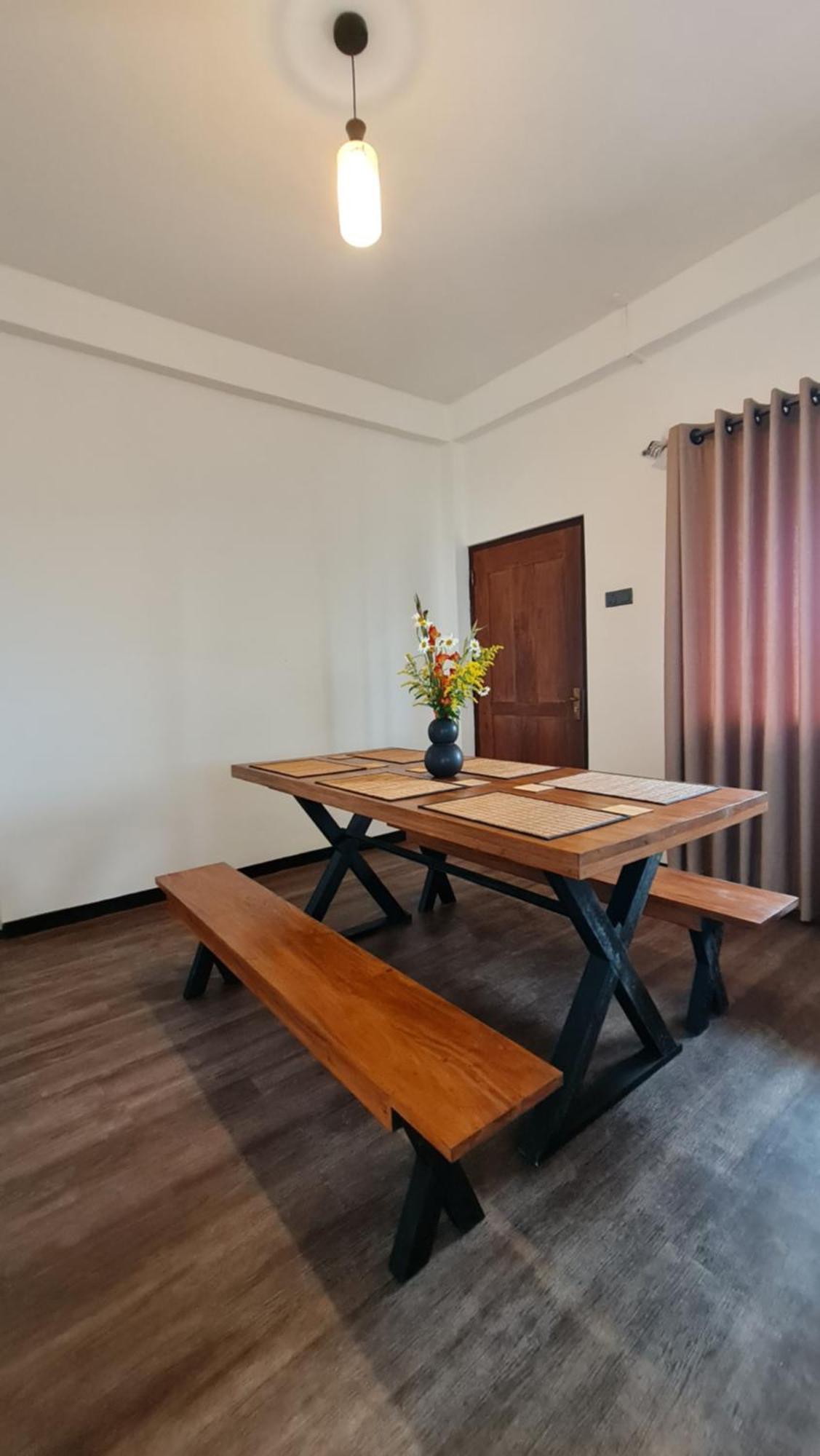 Villa Crosswinds Нувара Елия Екстериор снимка
